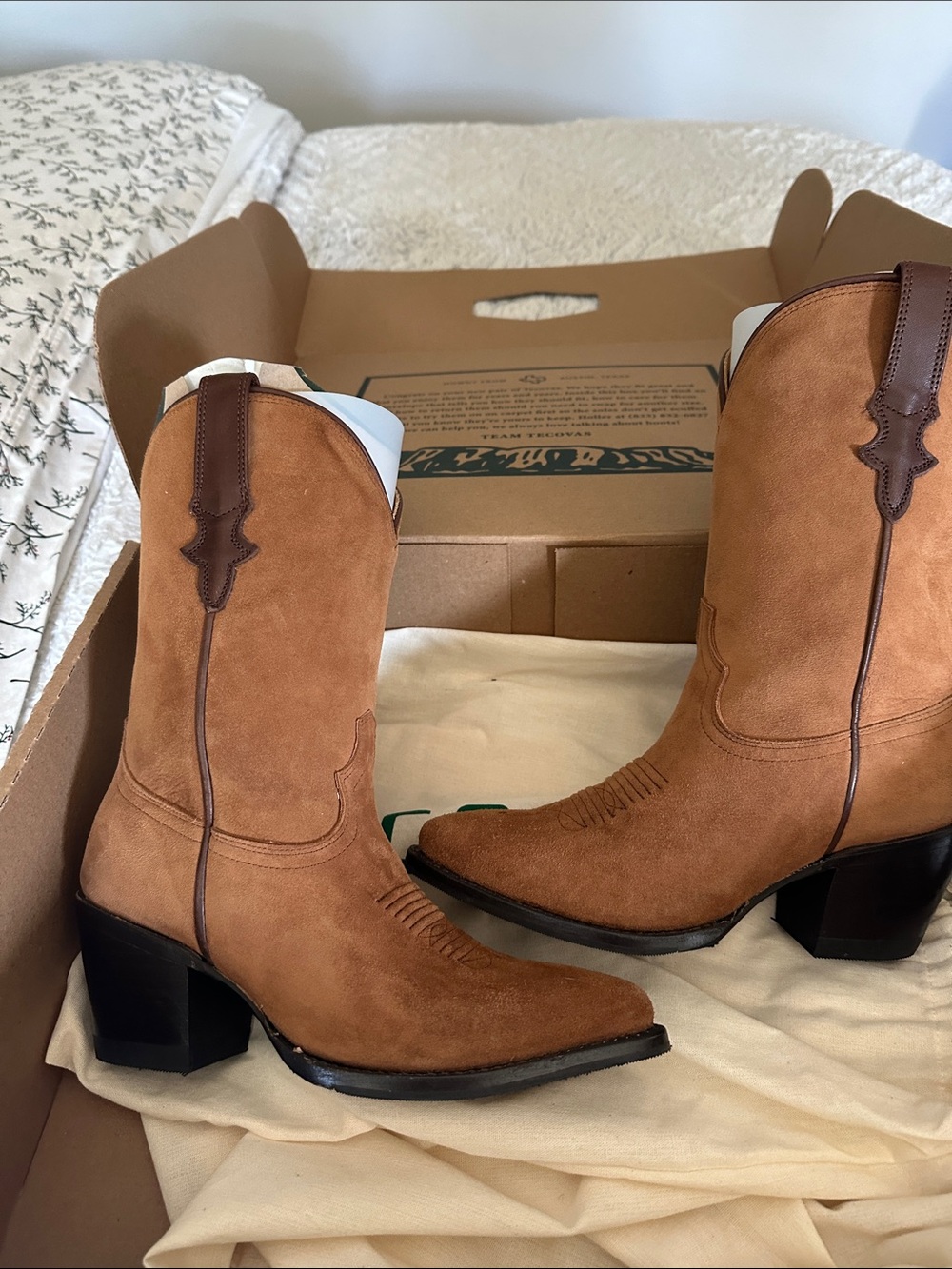 Tecovas Cassie tan suede cowboy boots 7.5 - Picture 4 of 8
